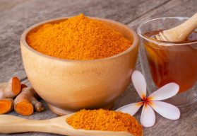 Znáte ji jako koření, ale dá se pěstovat i jako krásná pokojovka - kurkuma