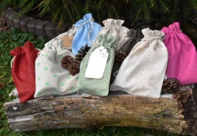 Nevíte co darovat pod stromeček? Zkuste to s našimi dárkovými balíčky semen.